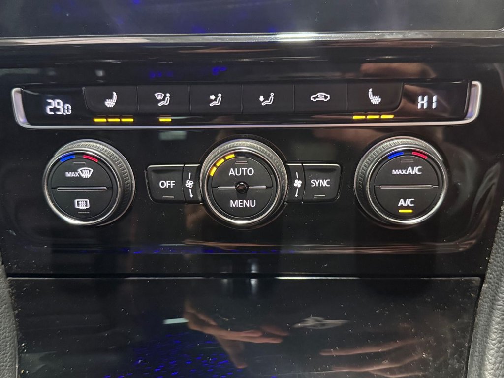 Used Volkswagen Golf 2017 for sale - 76784120: Photo 26