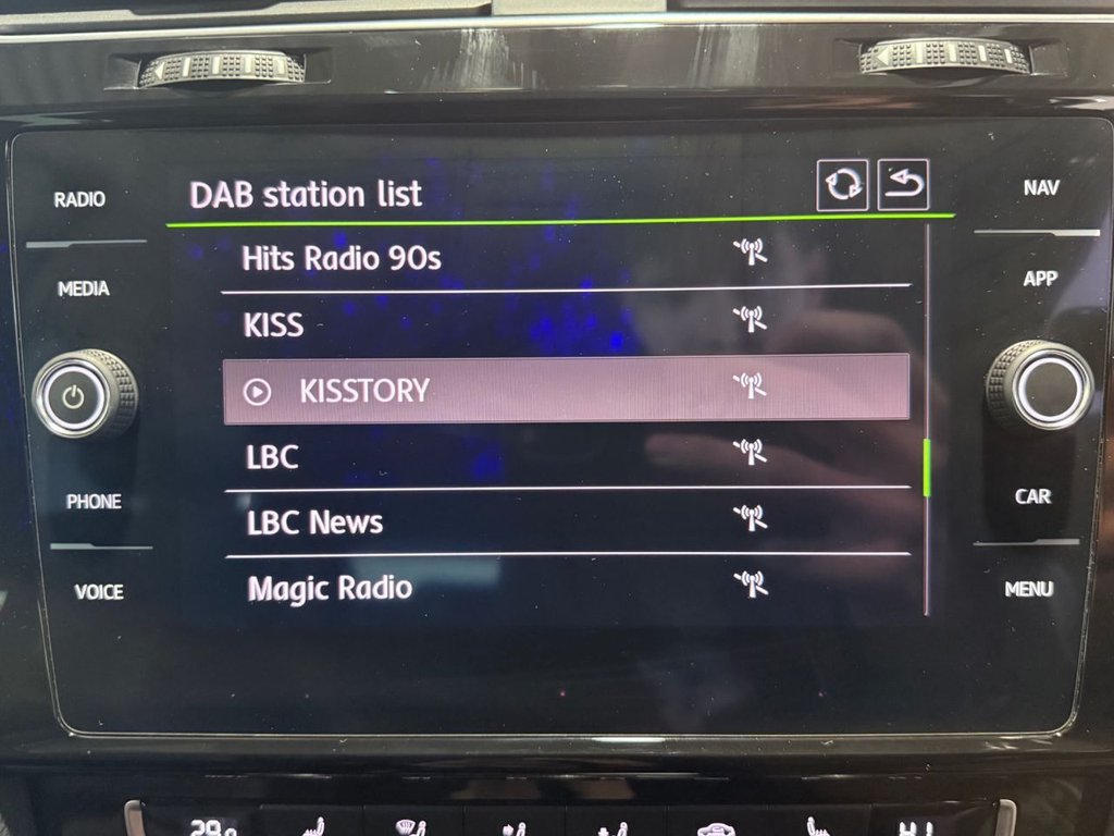 Used Volkswagen Golf 2017 for sale - 76784120: Photo 30