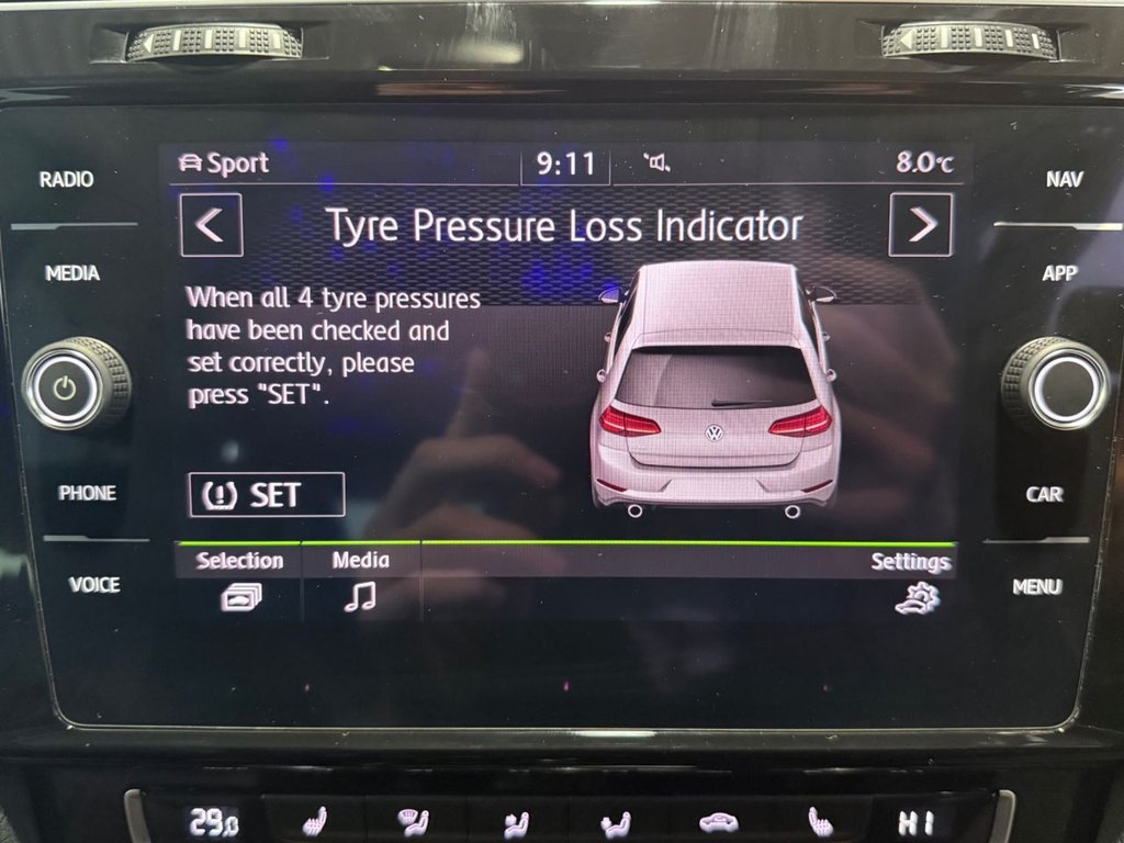 Used Volkswagen Golf 2017 for sale - 76784120: Photo 38