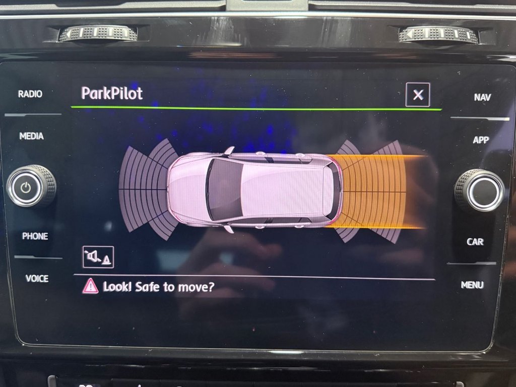 Used Volkswagen Golf 2017 for sale - 76784120: Photo 39