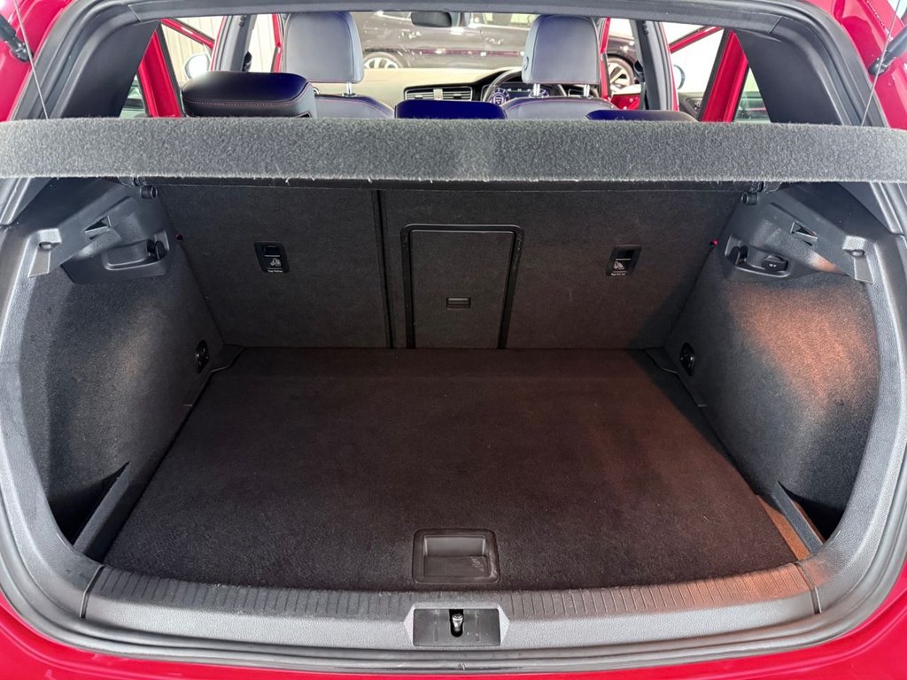 Used Volkswagen Golf 2017 for sale - 76784120: Photo 47