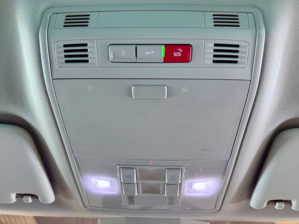 Used Skoda Superb 2023 for sale - 76386259: Photo 42