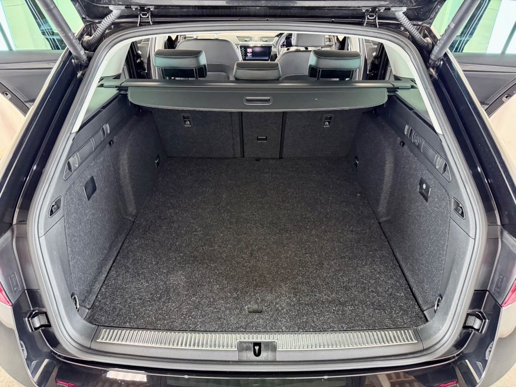 Used Skoda Superb 2023 for sale - 76386259: Photo 49