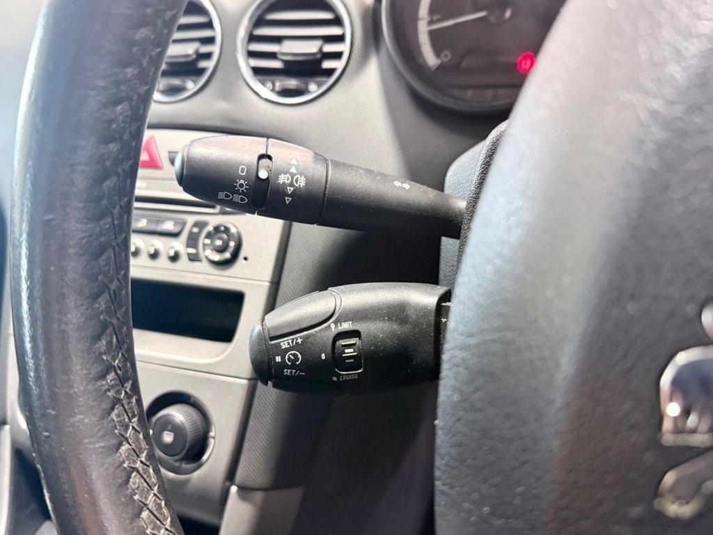 Used Peugeot 308 2007 for sale - 77368909: Photo 12