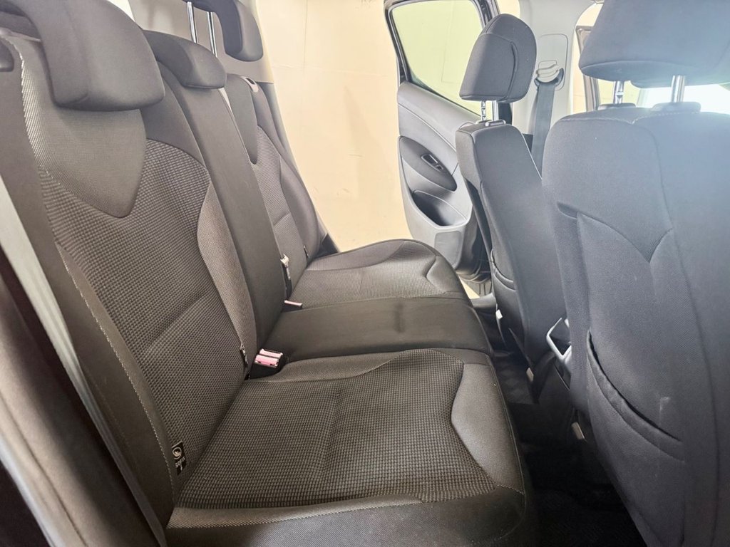 Used Peugeot 308 2007 for sale - 77368909: Photo 19