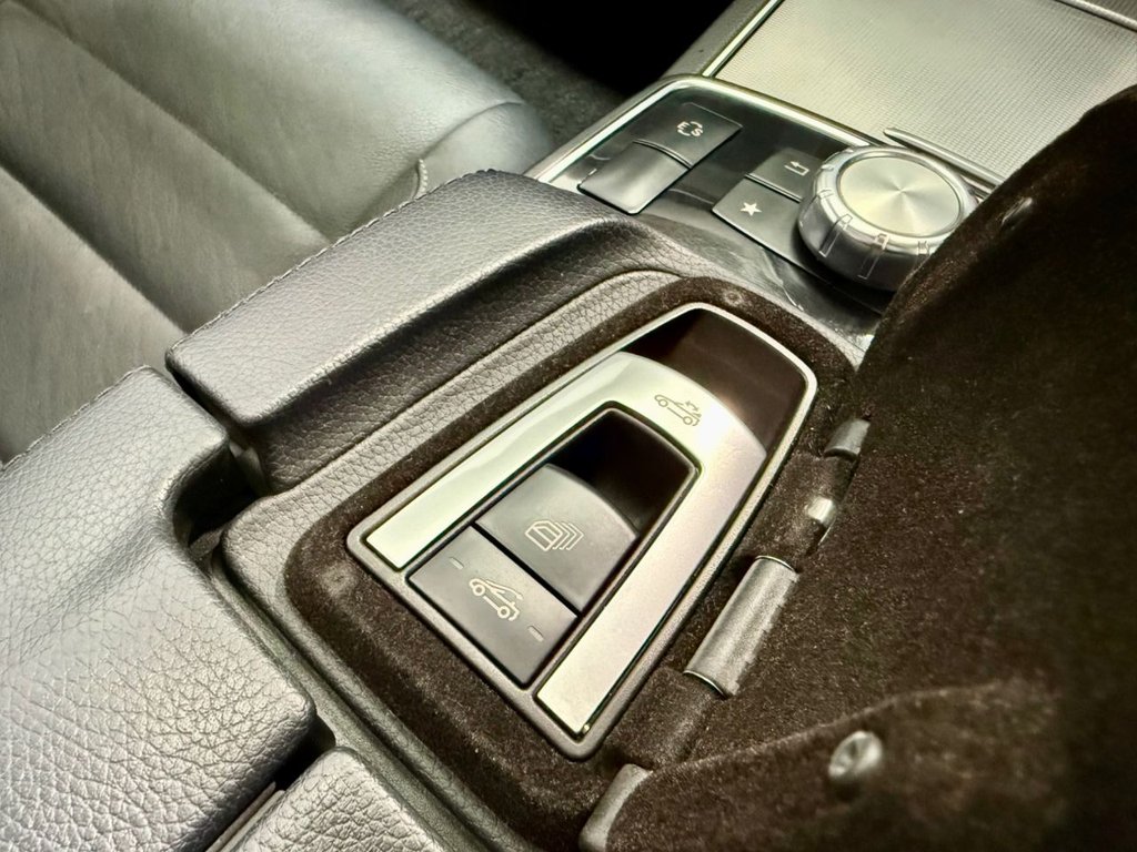 Used Mercedes-Benz E Class 2013 for sale - 78074157: Photo 21