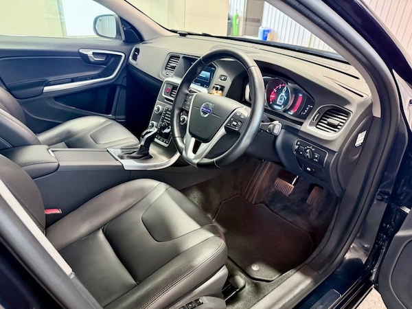 Used Volvo V60 2025 for sale - 76185594: Photo 11