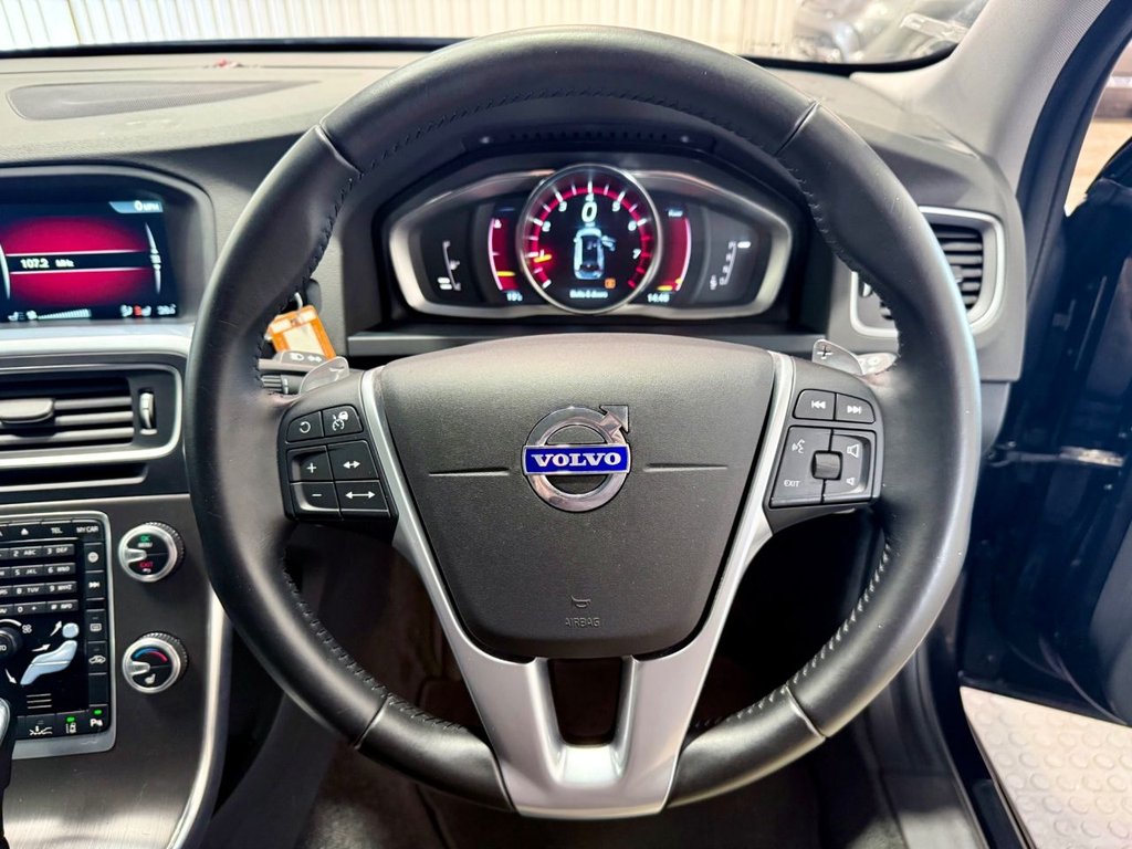 Used Volvo V60 2015 for sale - 76185594: Photo 12