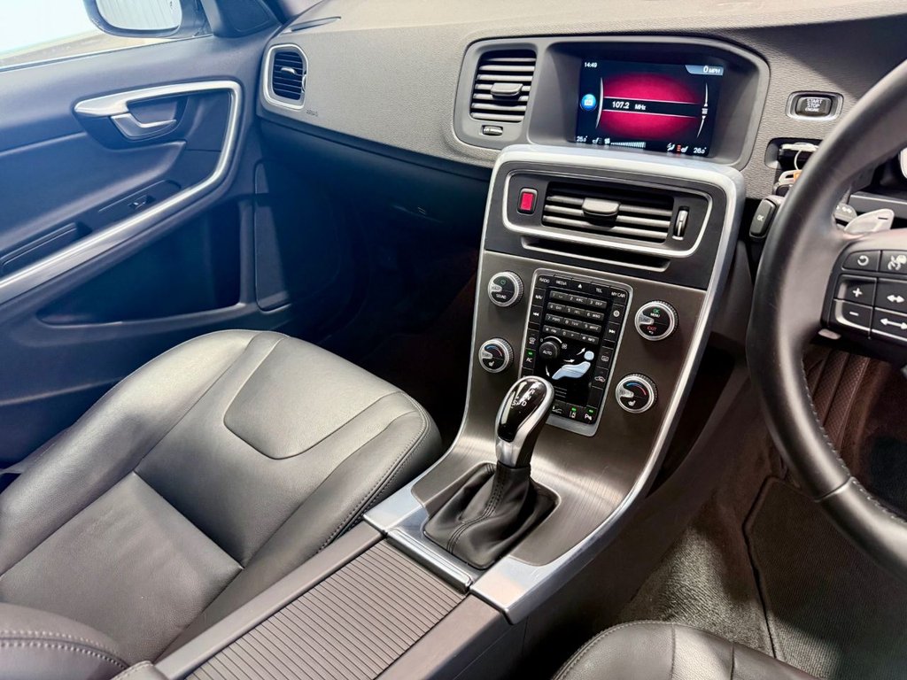 Used Volvo V60 2015 for sale - 76185594: Photo 22