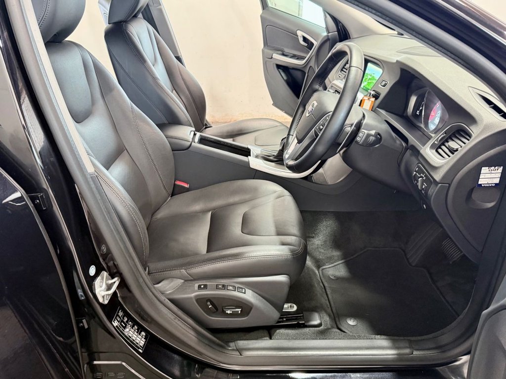 Used Volvo V60 2015 for sale - 76185594: Photo 32