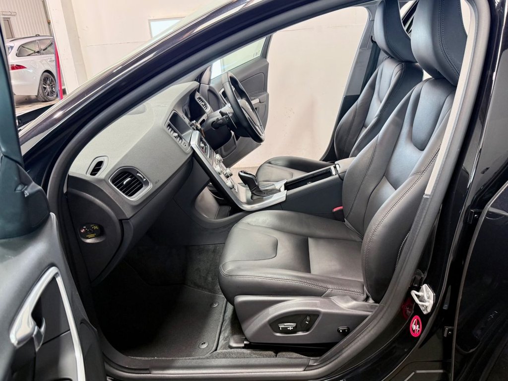 Used Volvo V60 2015 for sale - 76185594: Photo 34