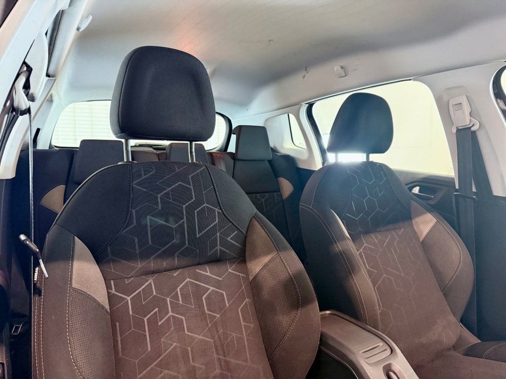 Used Peugeot 2008 2014 for sale - 76642223: Photo 10