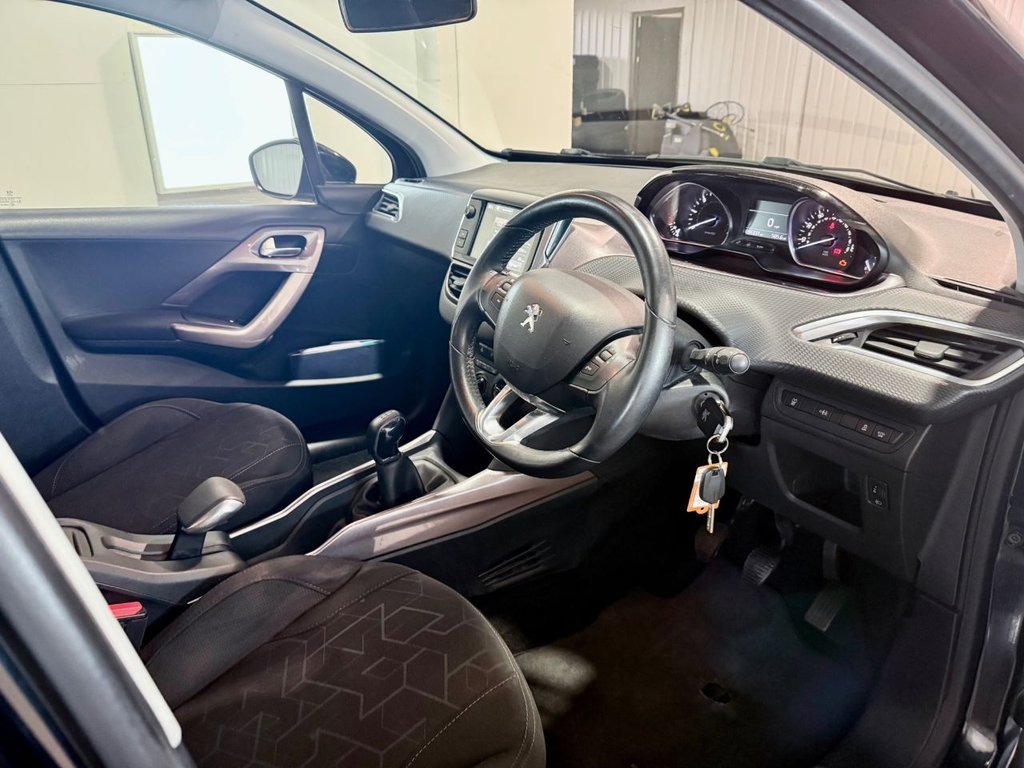 Used Peugeot 2008 2014 for sale - 76642223: Photo 11