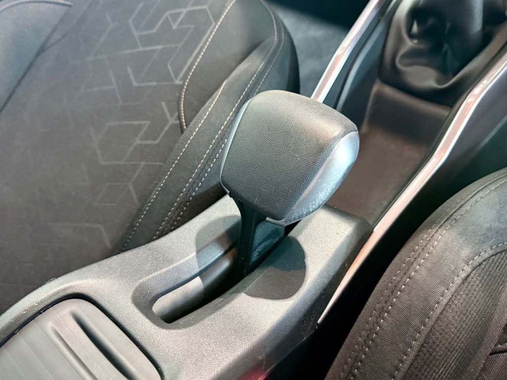 Used Peugeot 2008 2014 for sale - 76642223: Photo 17