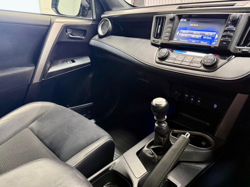 Used Toyota RAV4 2017 for sale - 78186798: Photo 14