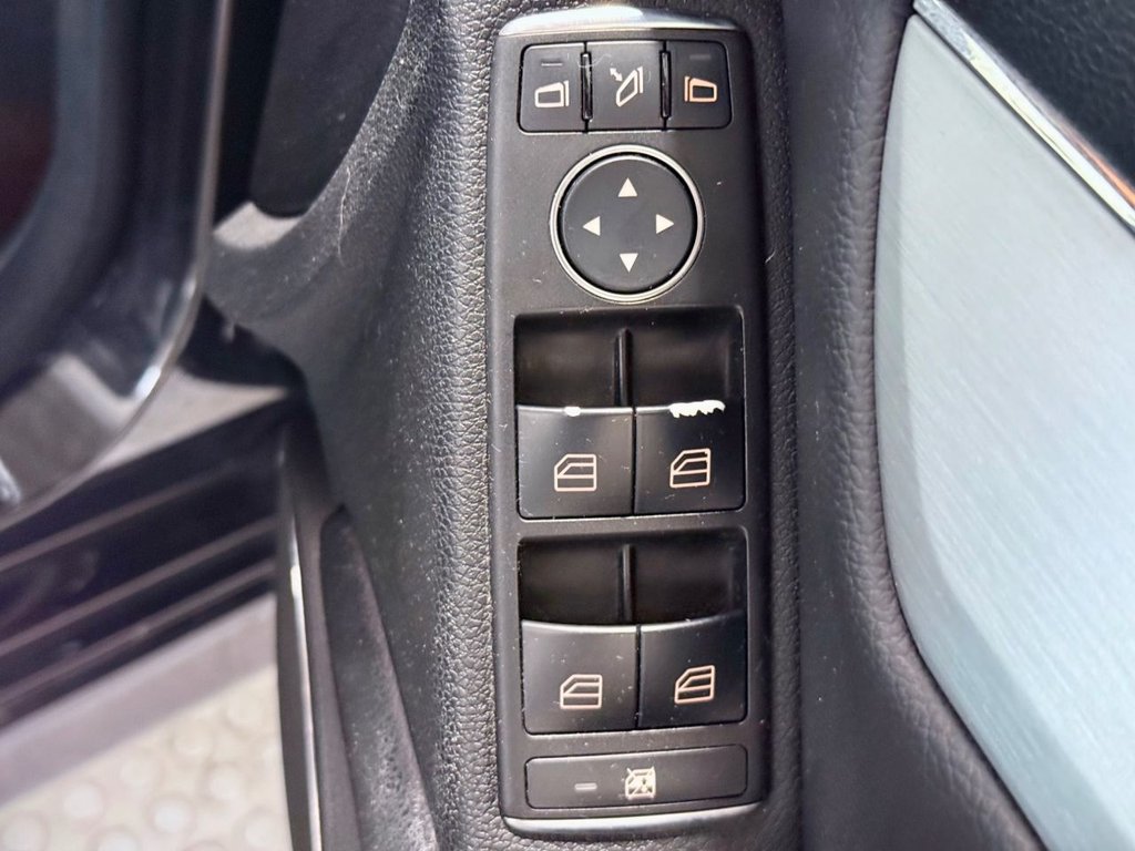 Used Mercedes-Benz C Class 2011 for sale - 76510008: Photo 18