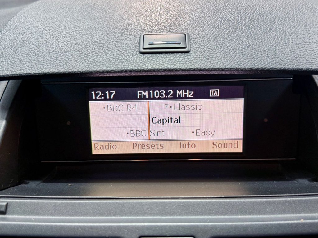 Used Mercedes-Benz C Class 2011 for sale - 76510008: Photo 25