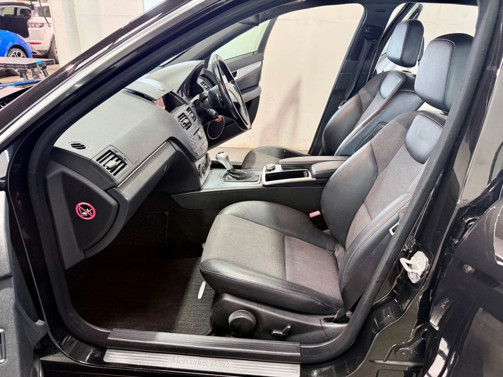 Used Mercedes-Benz C Class 2011 for sale - 76510008: Photo 33