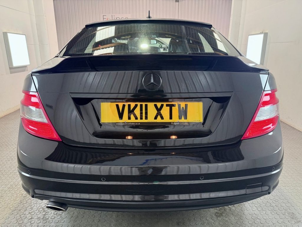 Used Mercedes-Benz C Class 2011 for sale - 76510008: Photo 5