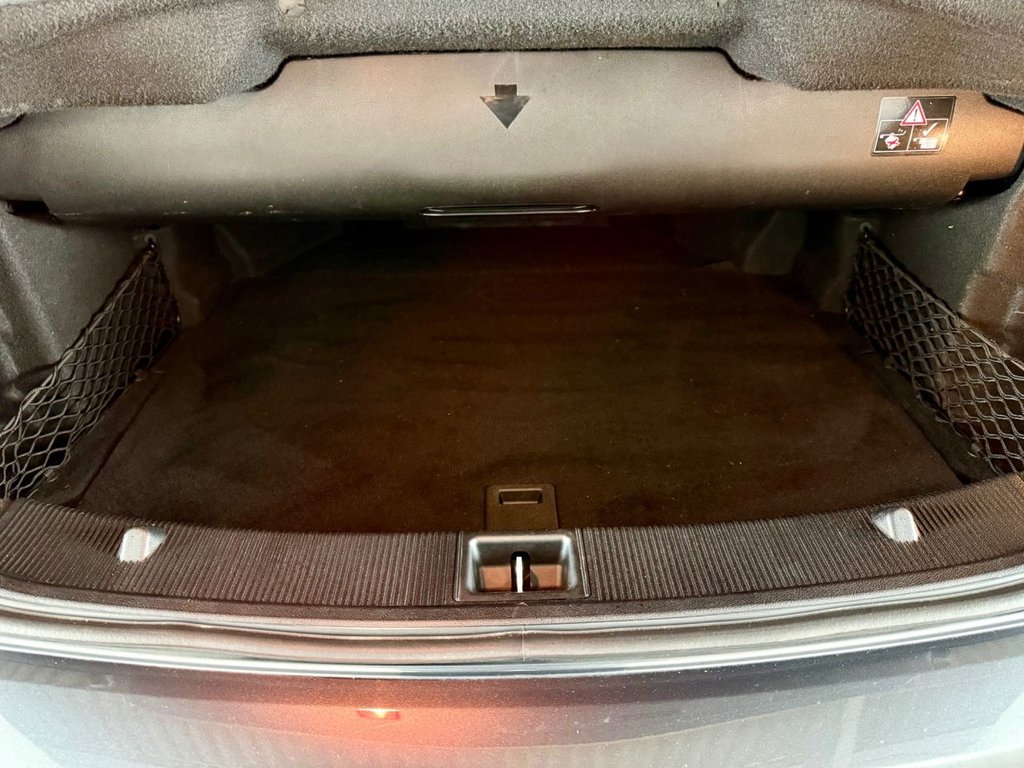 Used Mercedes-Benz E Class 2015 for sale - 78068549: Photo 31