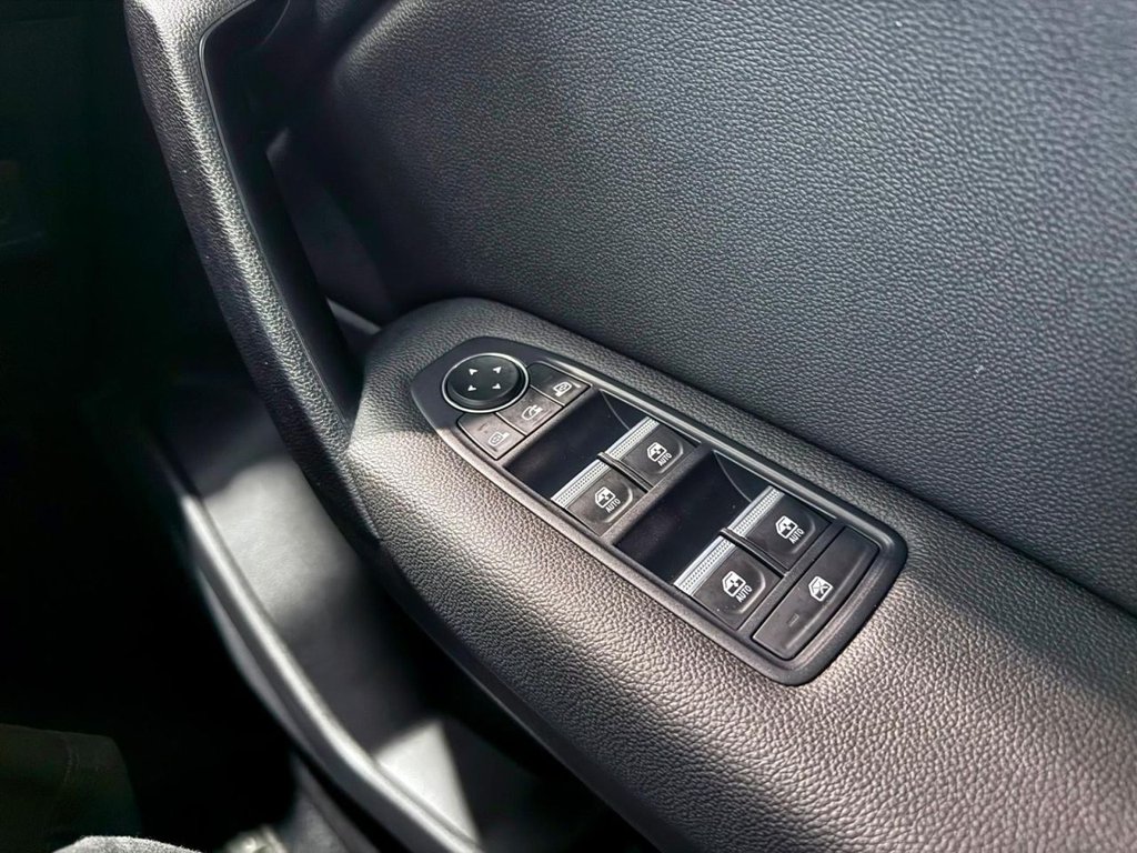 Used Renault Captur 2020 for sale - 77780239: Photo 15