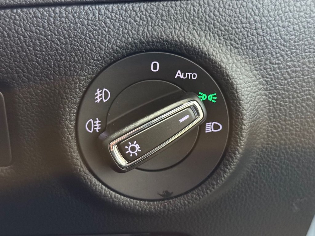 Used Skoda Superb 2020 for sale - 77276520: Photo 14