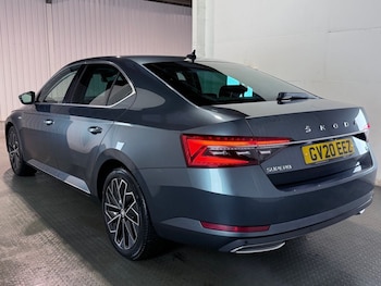 Used Skoda Superb 2020 for sale - 77276520: Photo