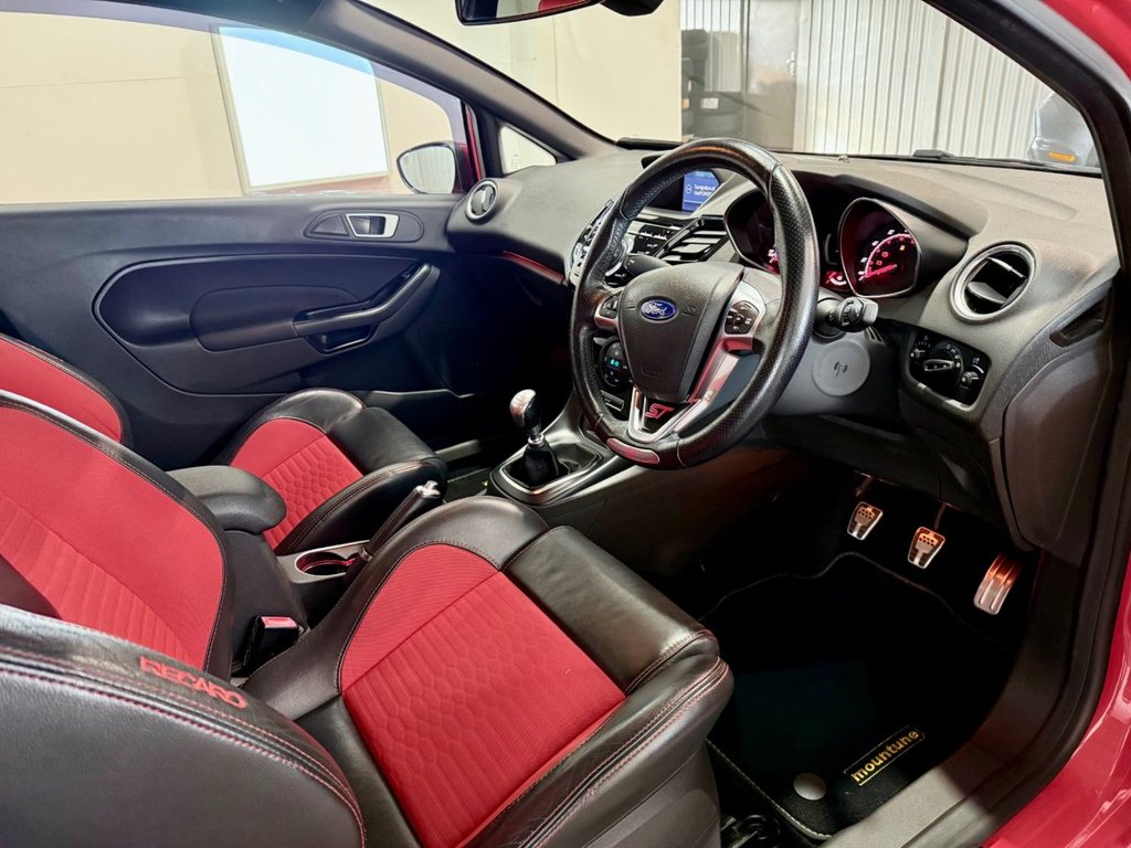 Used Ford Fiesta 2017 for sale - 76632611: Photo 11