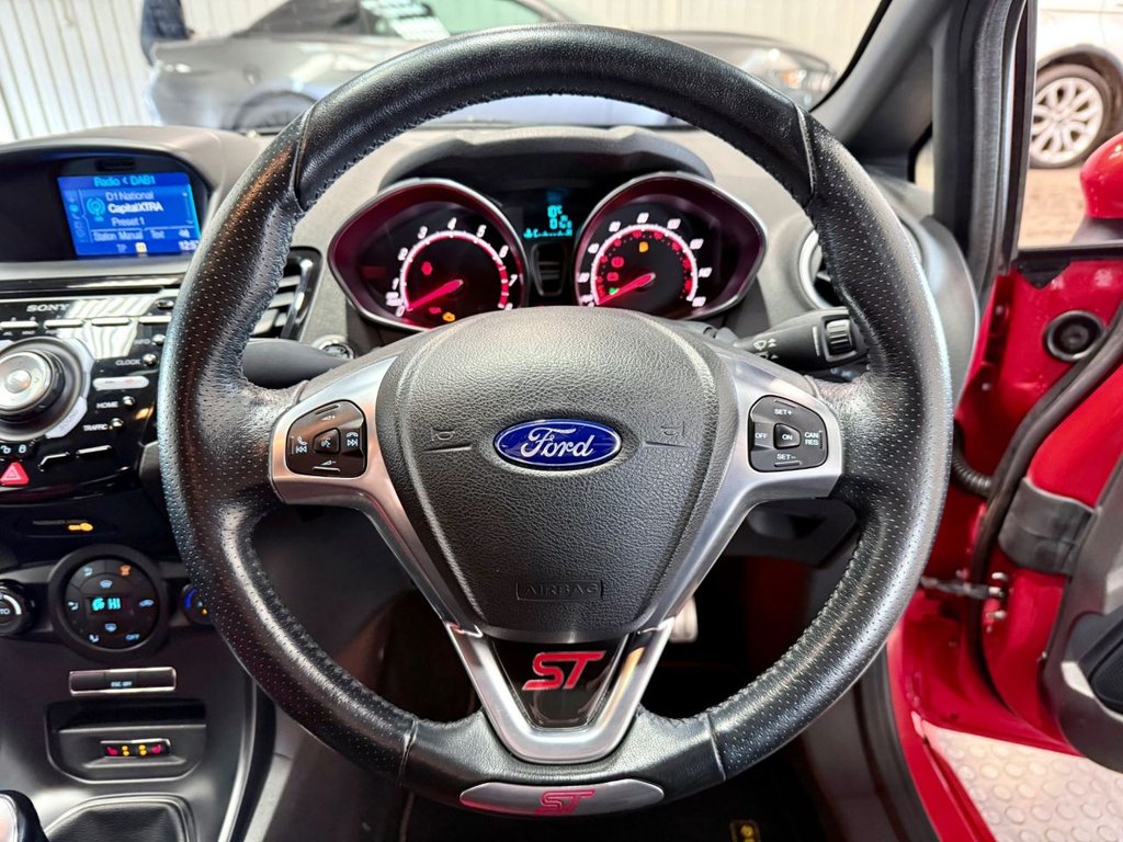 Used Ford Fiesta 2017 for sale - 76632611: Photo 12