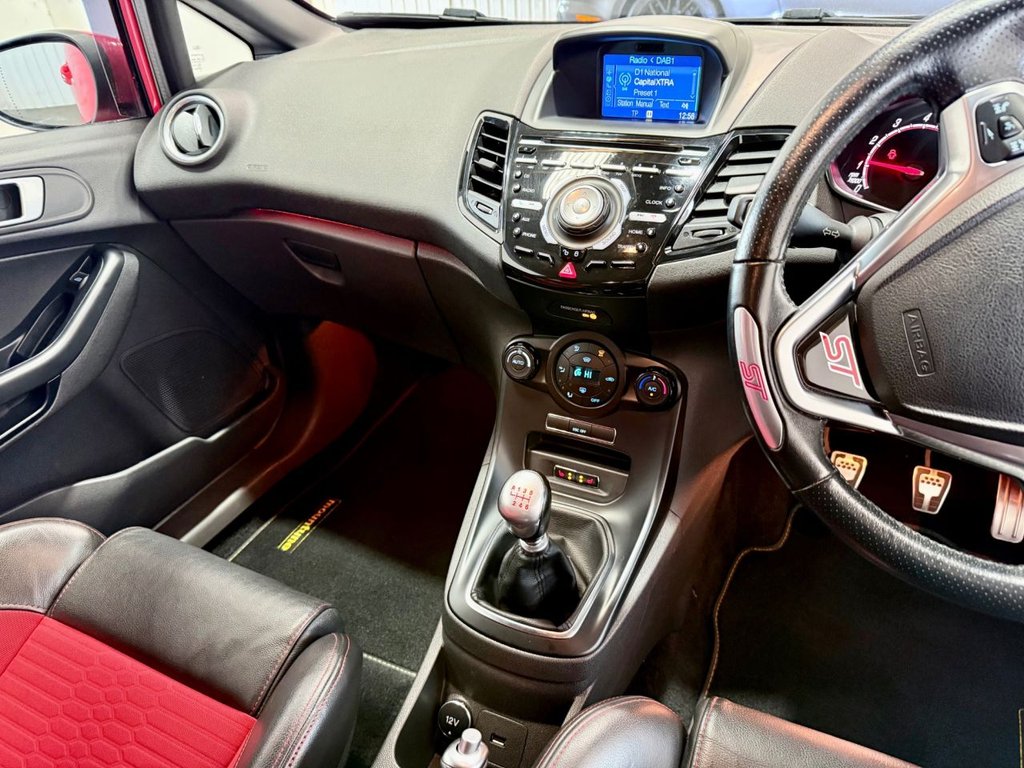 Used Ford Fiesta 2017 for sale - 76632611: Photo 20