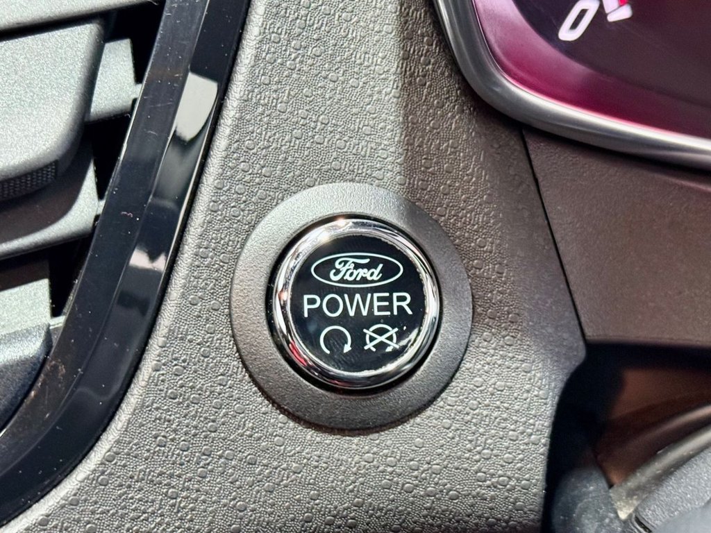 Used Ford Fiesta 2017 for sale - 76632611: Photo 24