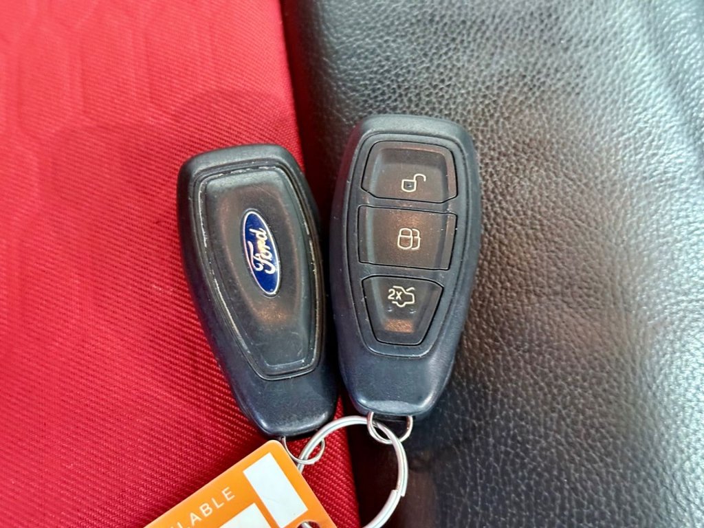 Used Ford Fiesta 2017 for sale - 76632611: Photo 40