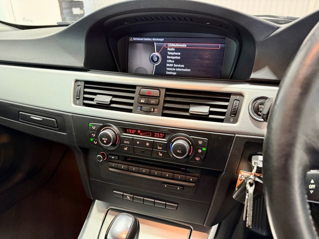 Used BMW 3 Series 2011 for sale - 77369264: Photo 13