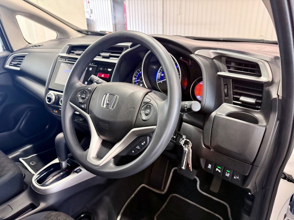 Used Honda Jazz 2017 for sale - 77654958: Photo 11