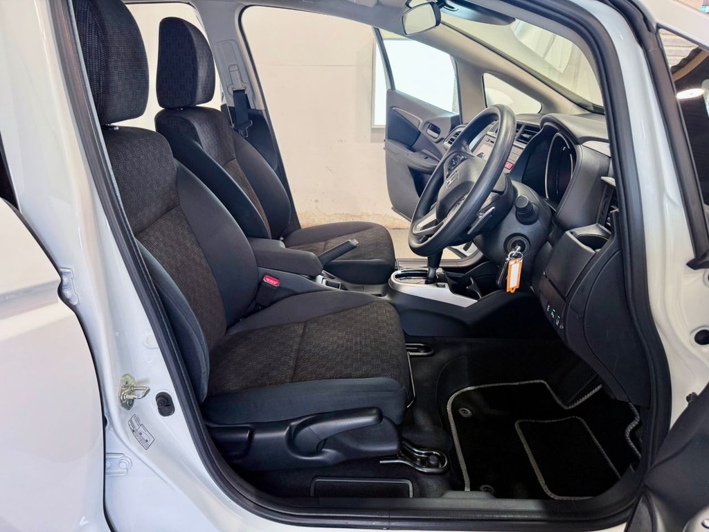 Used Honda Jazz 2017 for sale - 77654958: Photo 27