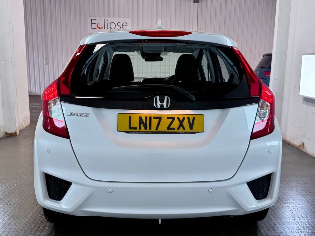 Used Honda Jazz 2017 for sale - 77654958: Photo 6