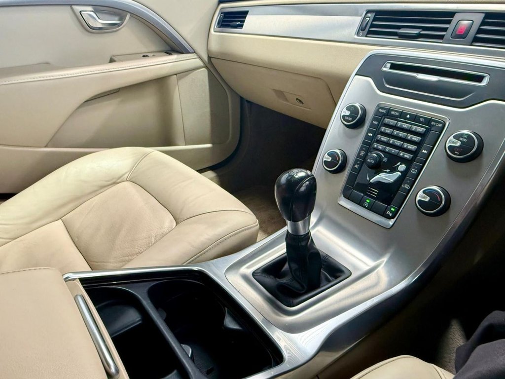 Used Volvo V70 2013 for sale - 77952248: Photo 17