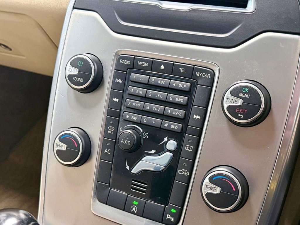 Used Volvo V70 2013 for sale - 77952248: Photo 19