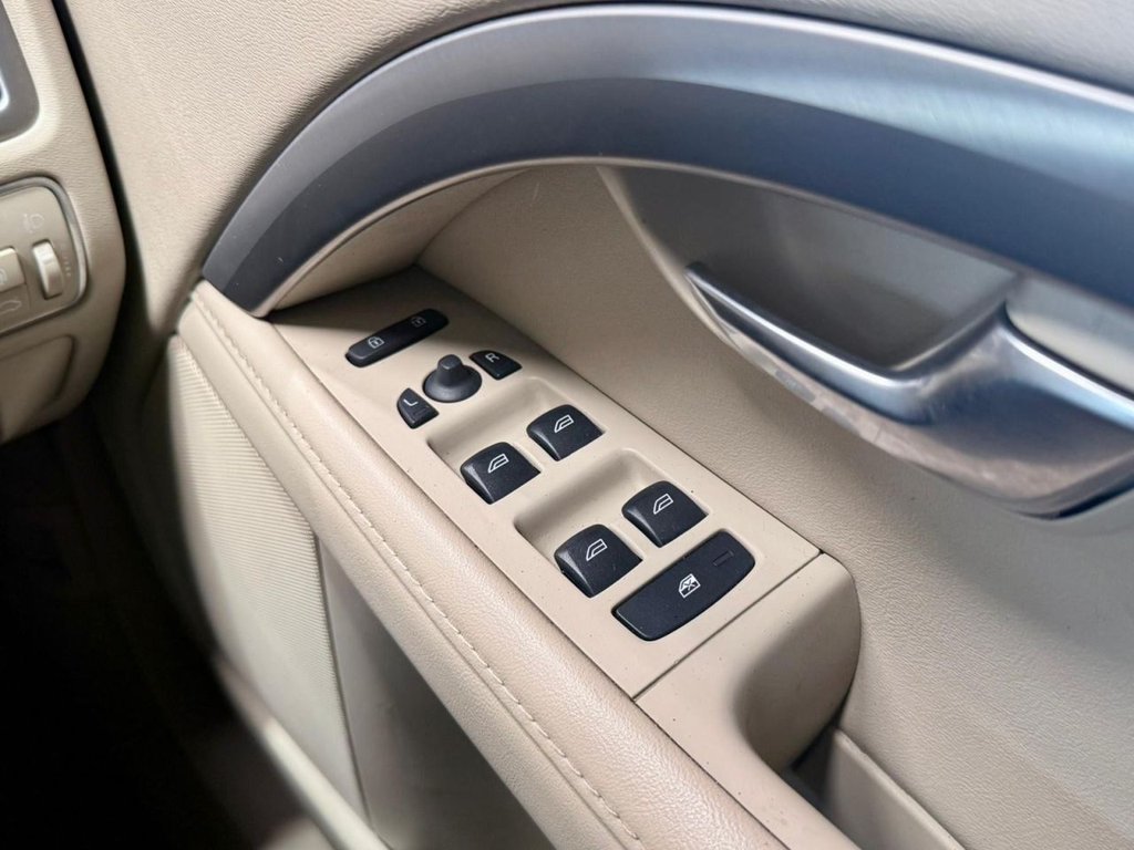 Used Volvo V70 2013 for sale - 77952248: Photo 21