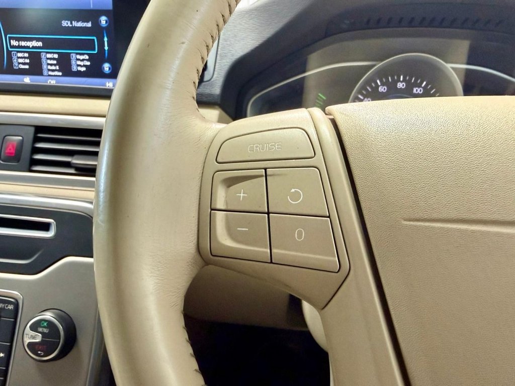 Used Volvo V70 2013 for sale - 77952248: Photo 22