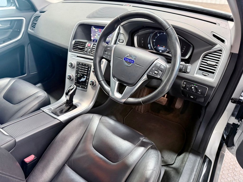 Used Volvo XC60 2017 for sale - 76698548: Photo 11