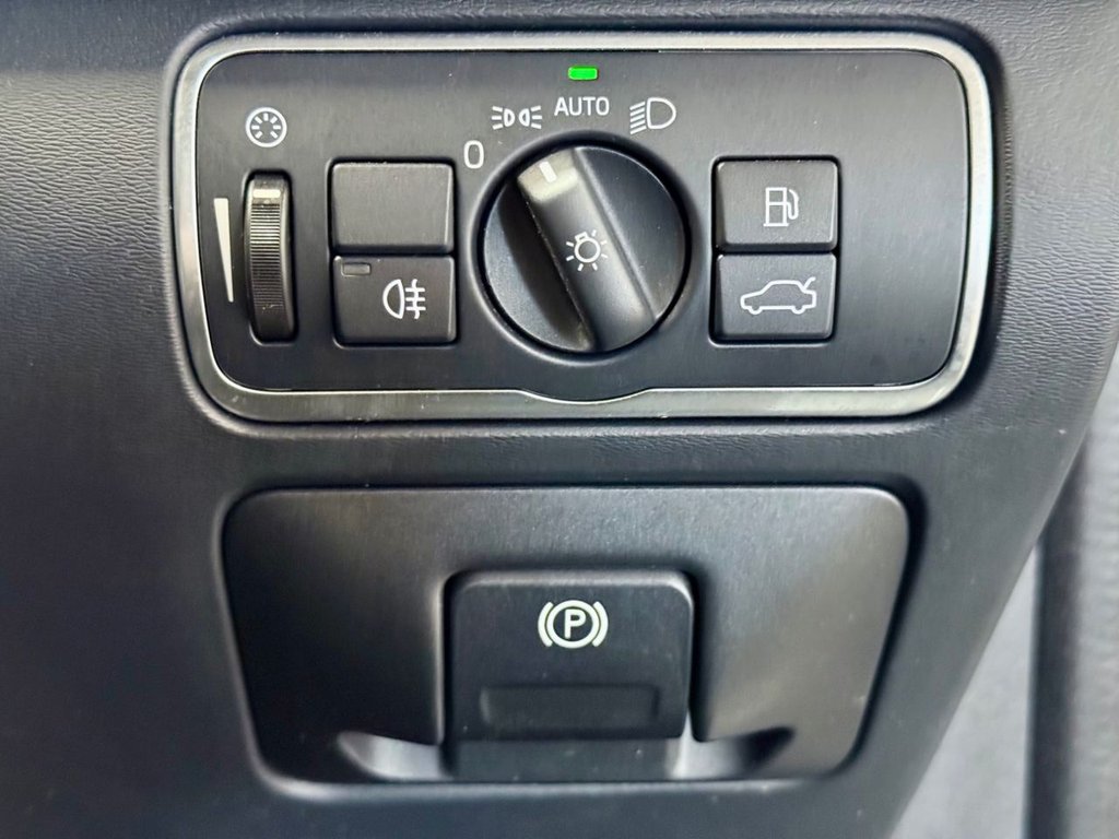 Used Volvo XC60 2017 for sale - 76698548: Photo 22