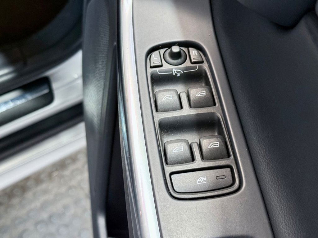 Used Volvo XC60 2017 for sale - 76698548: Photo 23