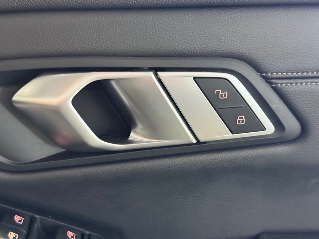 Used BMW 3 Series 2019 for sale - 76740211: Photo 19