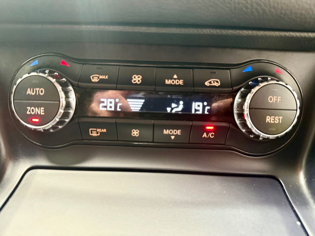 Used Mercedes-Benz GLA 2016 for sale - 76977511: Photo 21