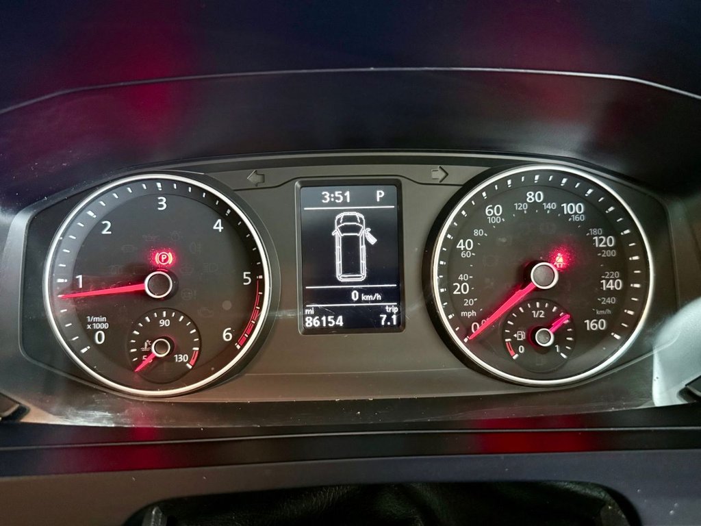 Used Volkswagen Transporter Shuttle 2017 for sale - 76509805: Photo 12