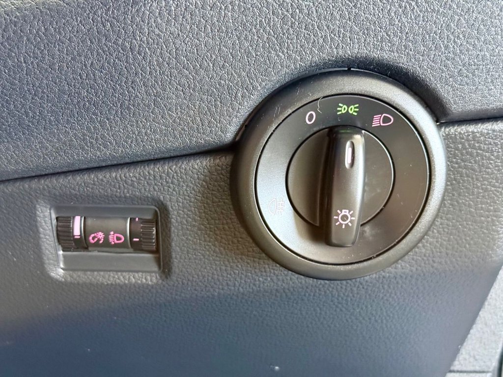 Used Volkswagen Transporter Shuttle 2017 for sale - 76509805: Photo 15