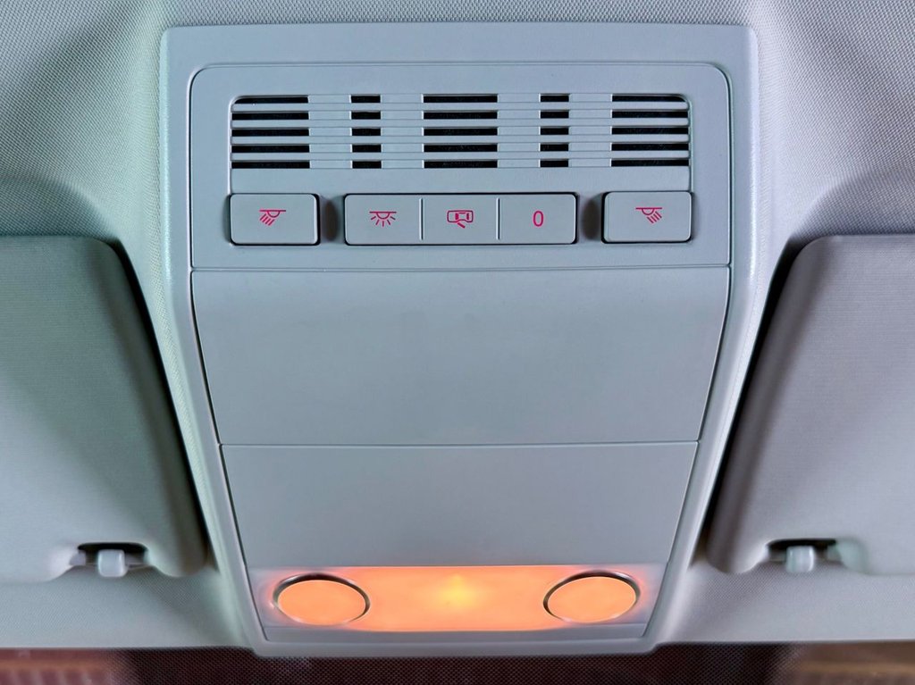 Used Volkswagen Transporter Shuttle 2017 for sale - 76509805: Photo 25