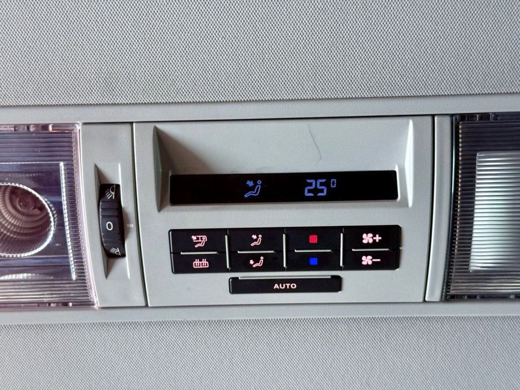 Used Volkswagen Transporter Shuttle 2017 for sale - 76509805: Photo 27