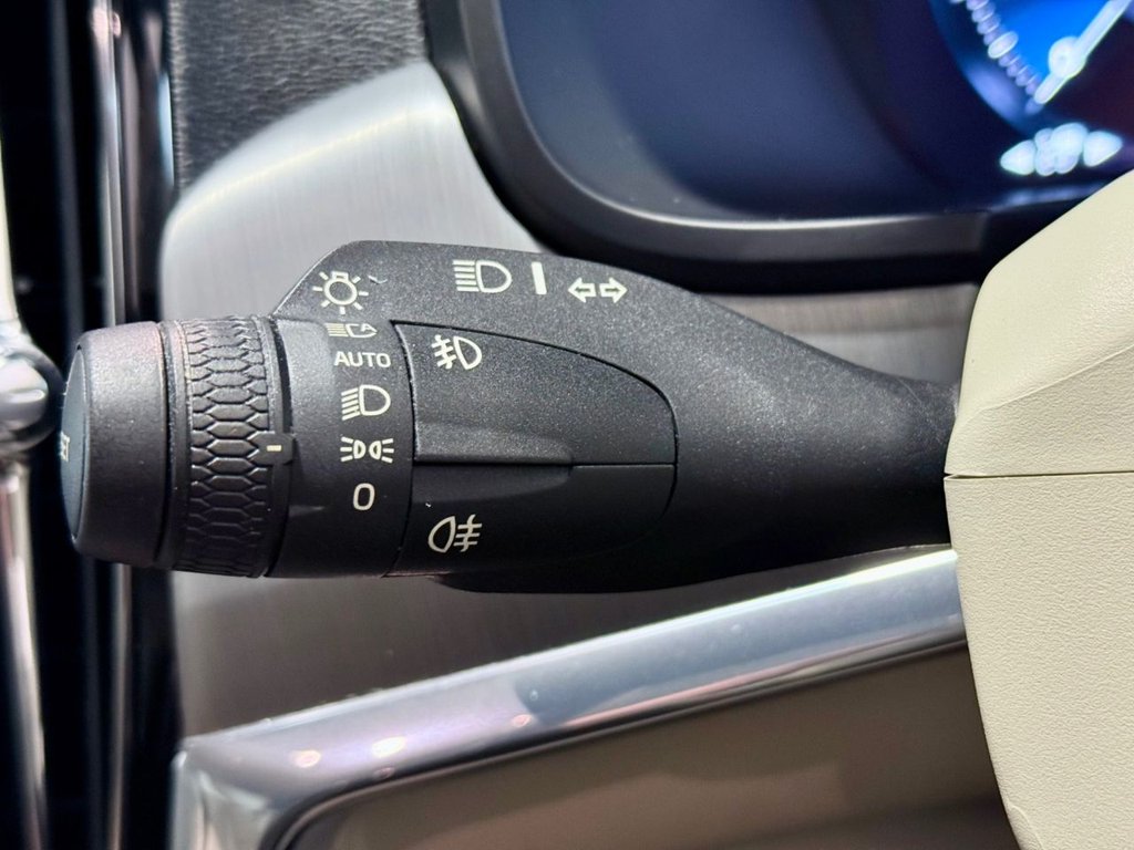 Used Volvo V90 2018 for sale - 76617909: Photo 16